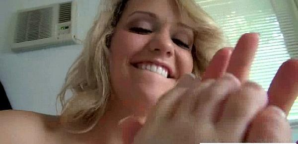  Amateur Teen Girl (mia) Use Sex Things To Get Orgasms movie-18